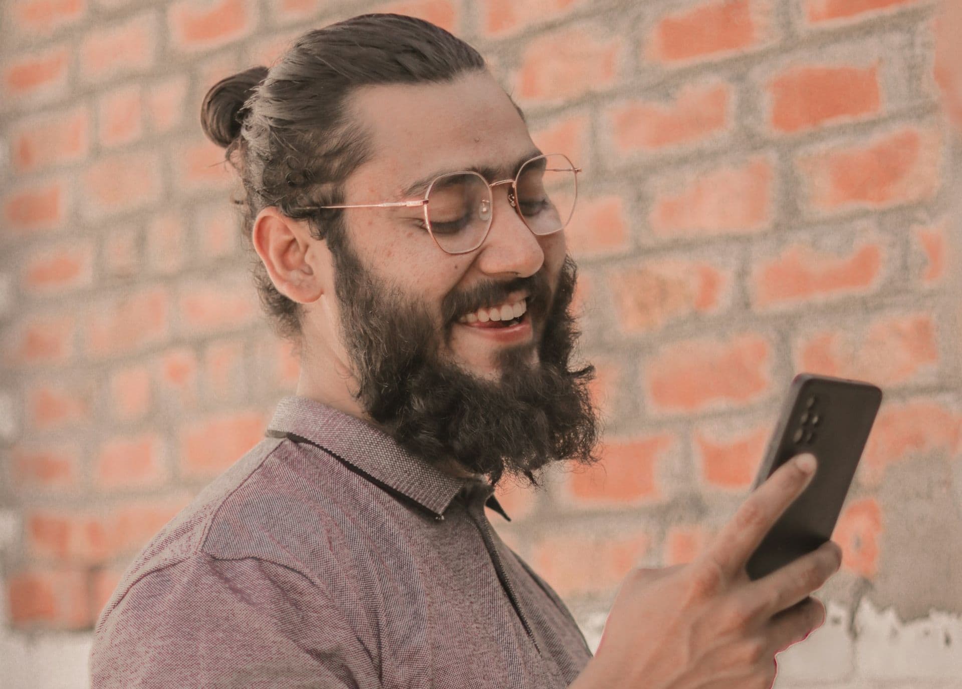 čovjek skuplja bodove u app